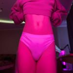 Slave Reya in United States Miami