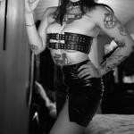 Dominatrix violetleather in Canada Montréal